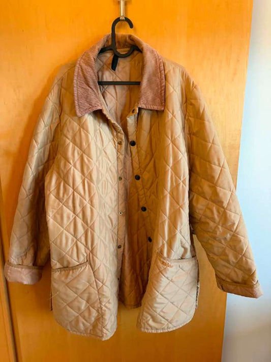 Barbour létt úlpa með ljósum kraga