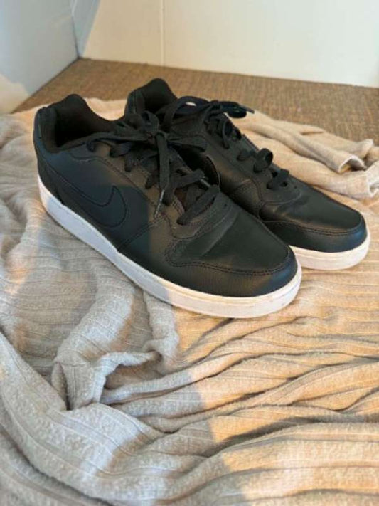 Nike skór svartir