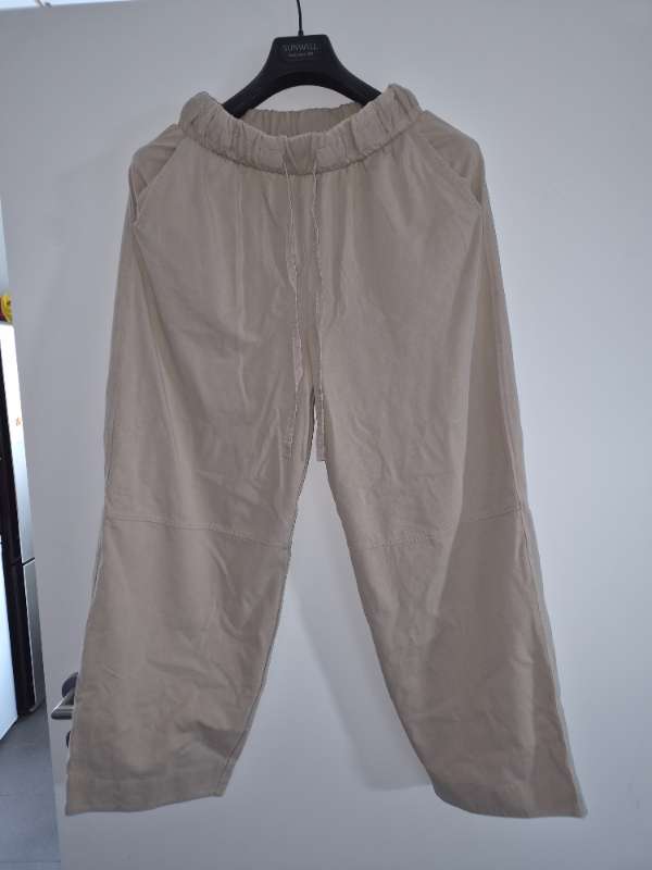 Ljósar stright buxur Zara