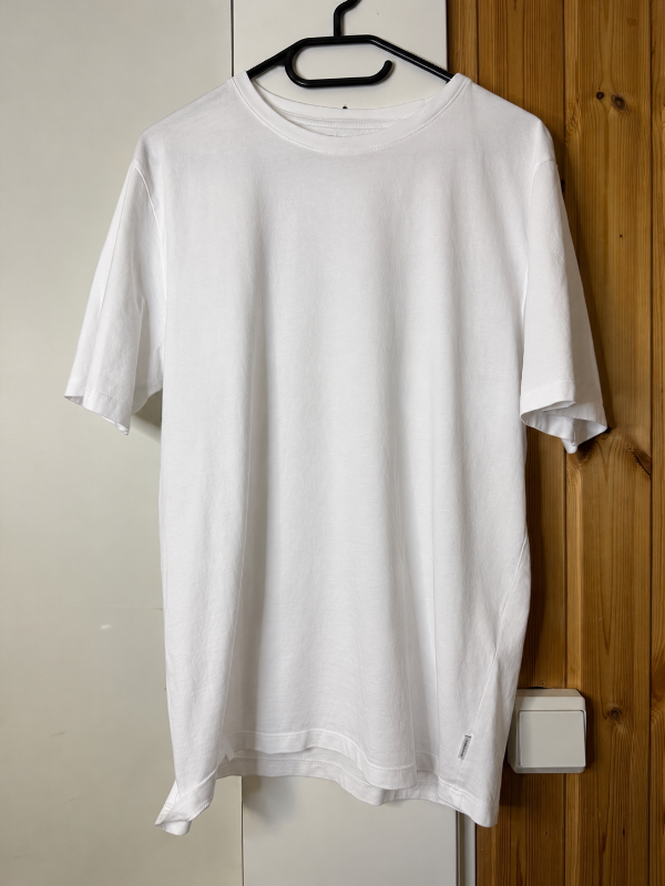 Mens white t shirt