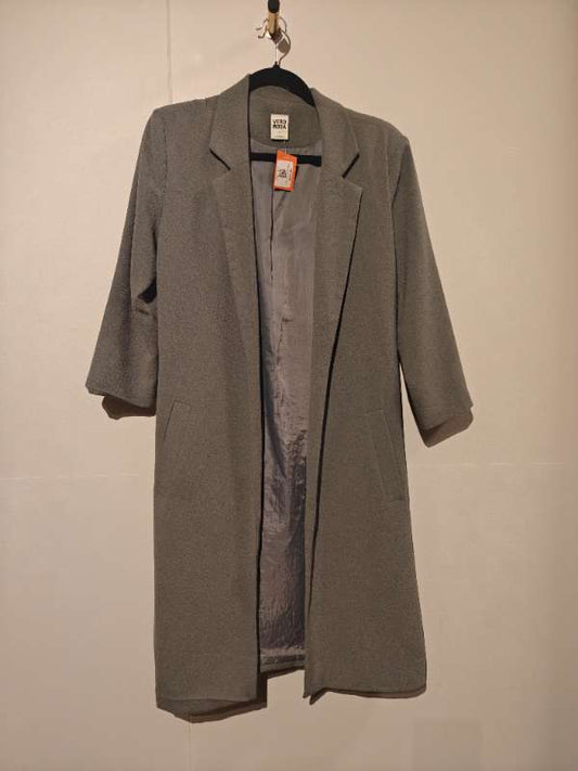 Vero Moda kápa grá