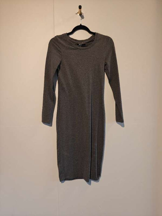 Primark kjóll grár