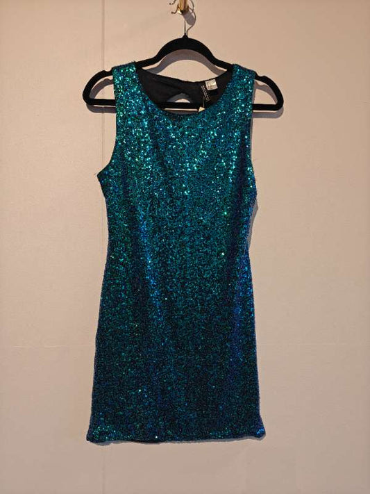 Kjóll úr HM glimmer