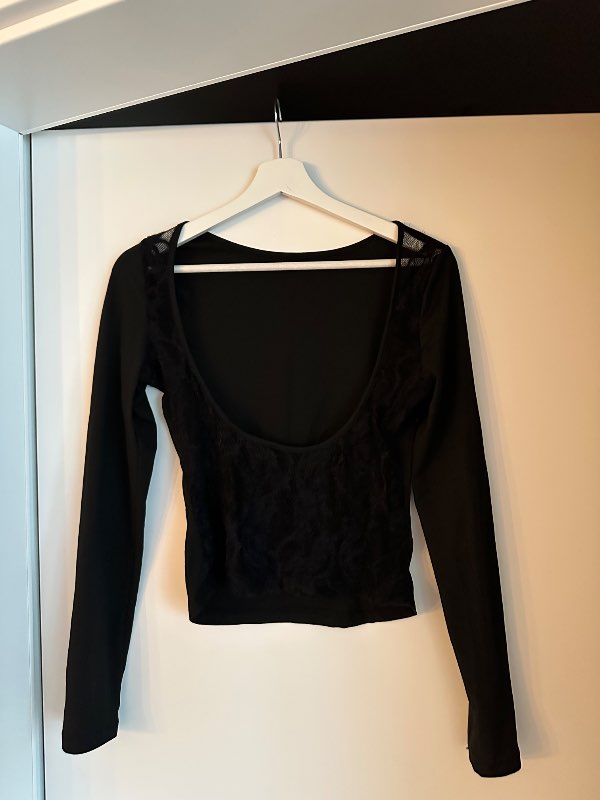 Open back lace bolur