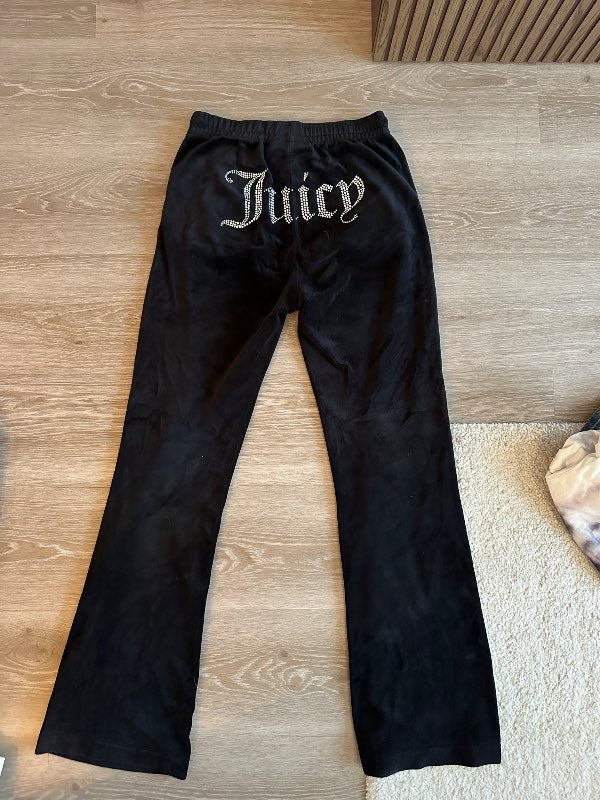 Juicy buxur