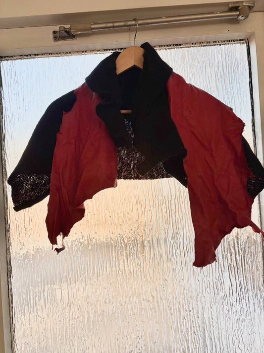 Black leather collar