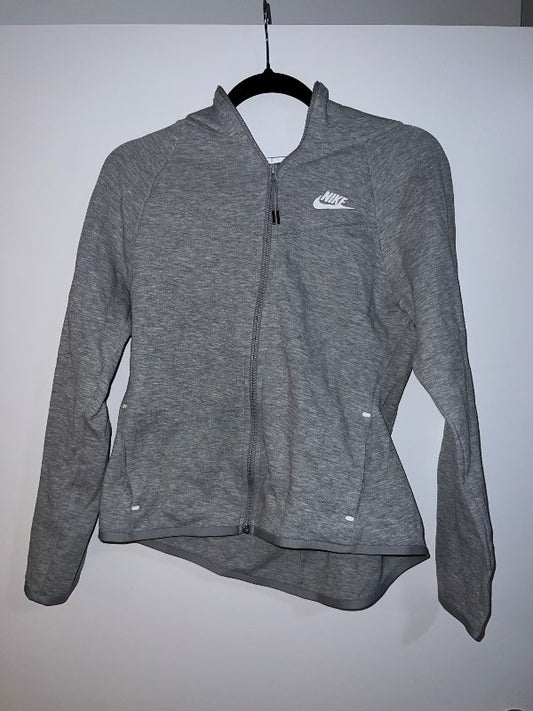 Nike peysa grá