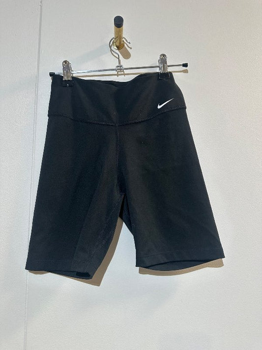 Nike stuttbuxur