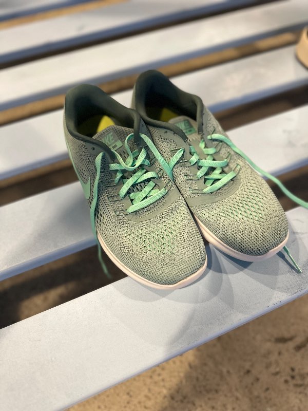 Nike free 40.5