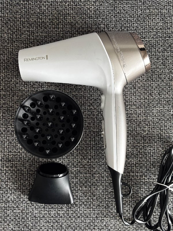 Hárblásari - Remington Thermocare Pro 2400