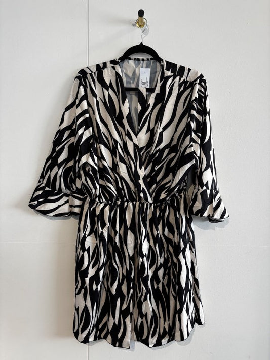 Svartur&hvítur toppur með bandi