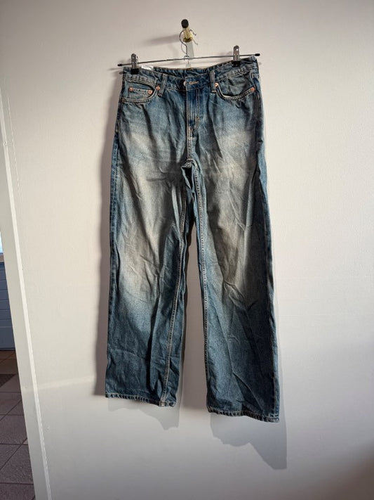 Low waist weekday gallabuxur