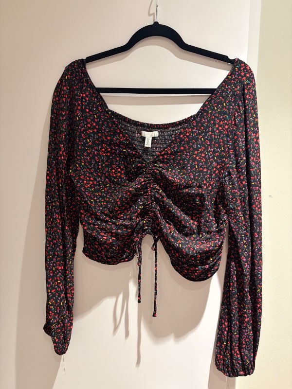 Blómablússa úr H&M