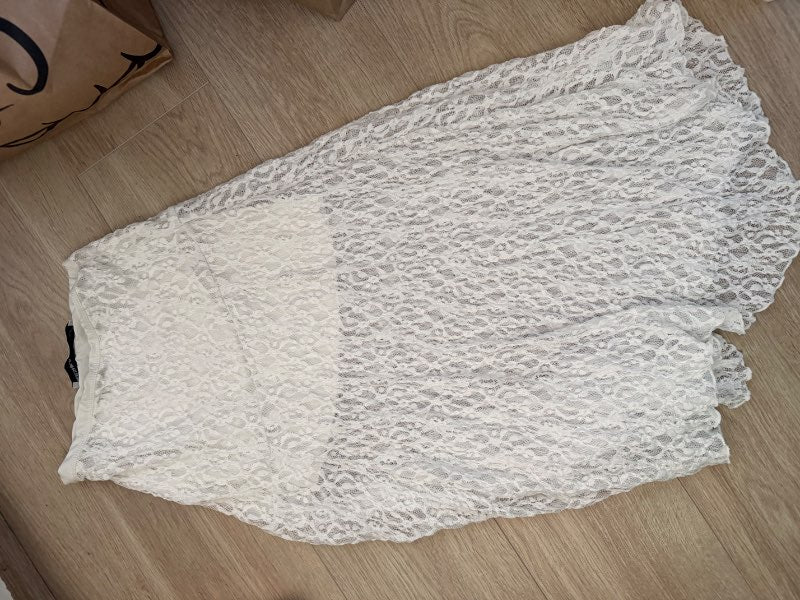 Bershka Hvítt pils