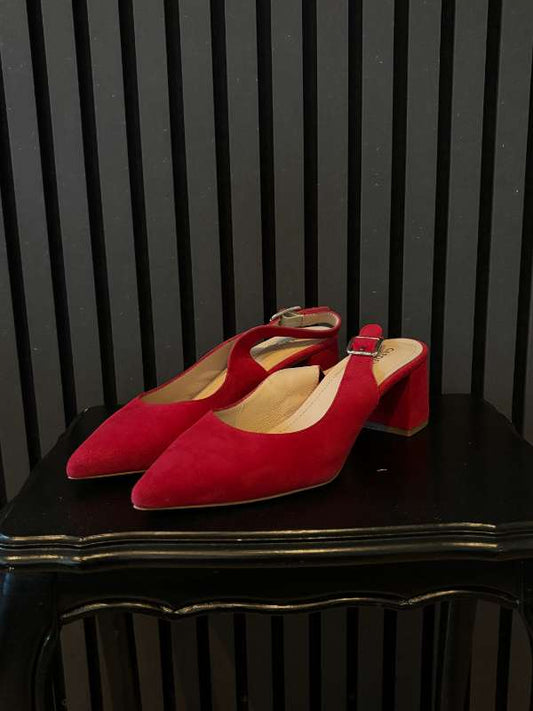 Skór hæla, rauðir