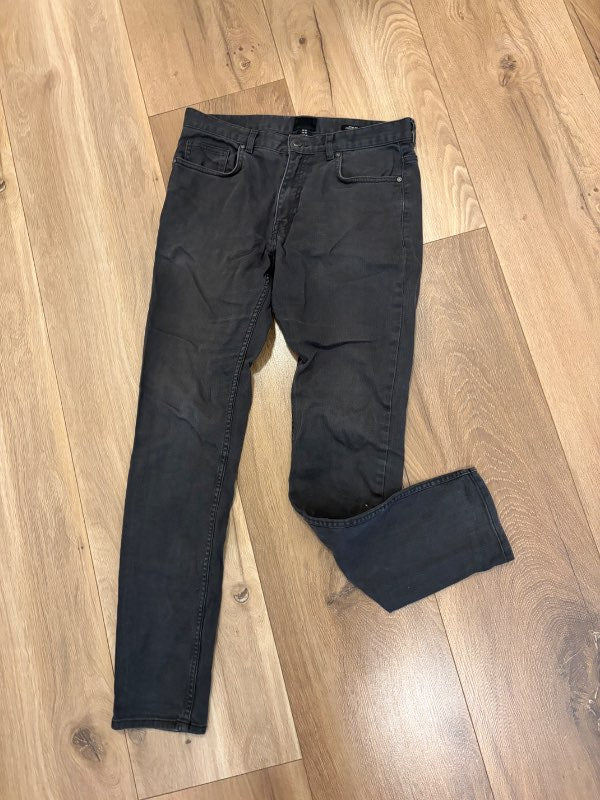 Gallabuxur H&M gráar