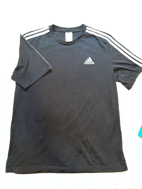 Adidas svartur bolur