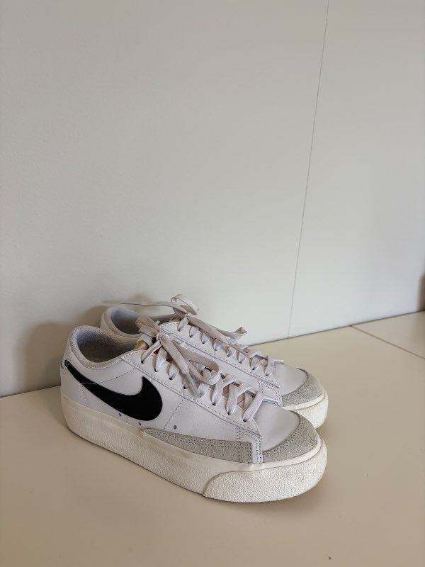 Nike strigaskór