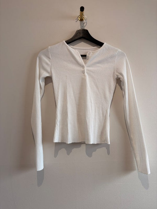 Hvítur button up k