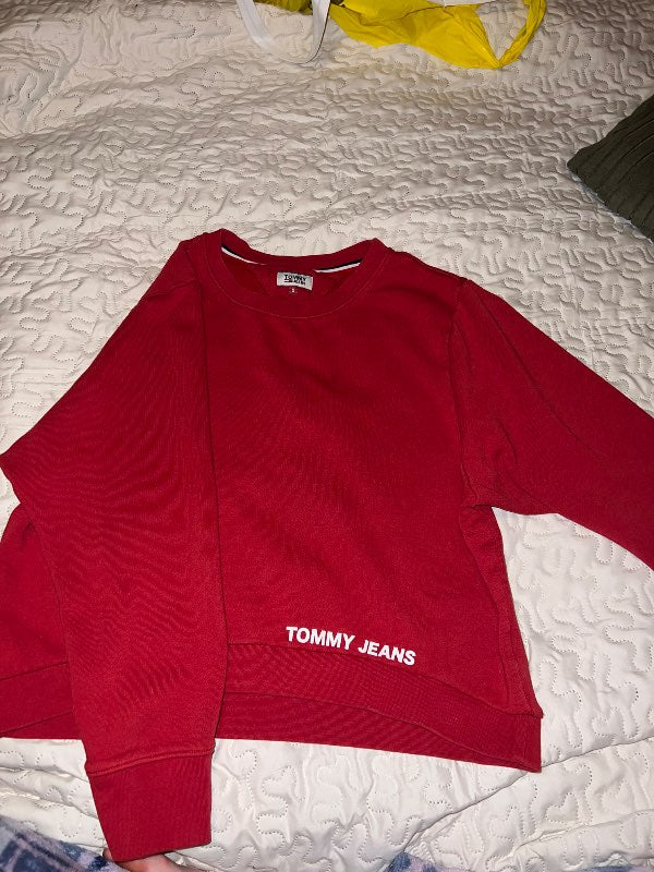 Tommy Hilfiger rauð peysa