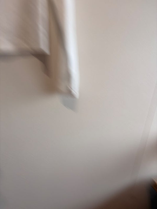Hvítur bolur k
