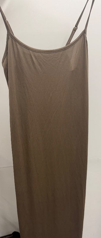 Fashion nova undirkjoll