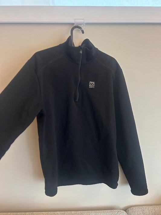 Peysa 66North svört