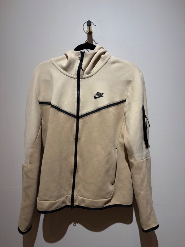 Nike sweater