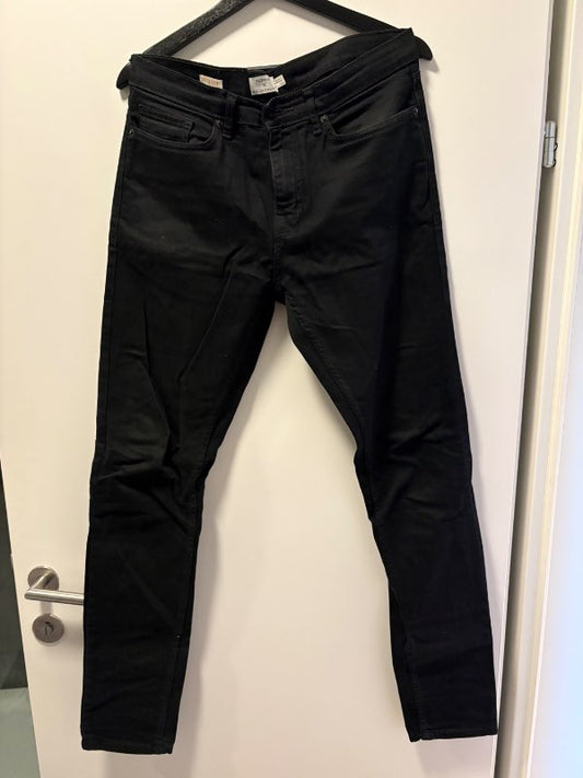 Topman buxur svartar