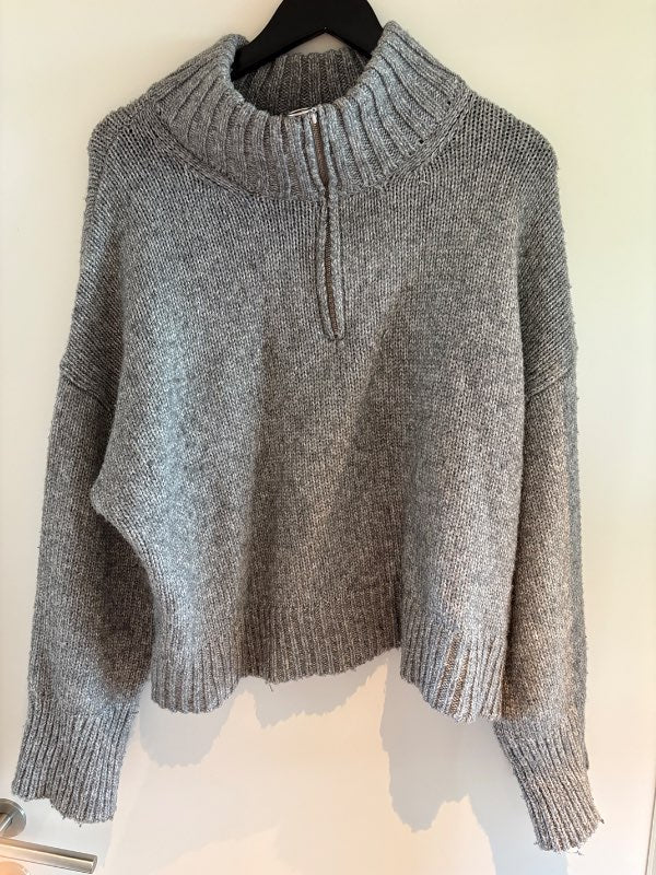 Asos grá peysa