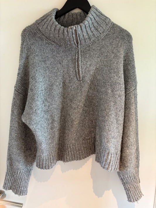 Asos grá peysa