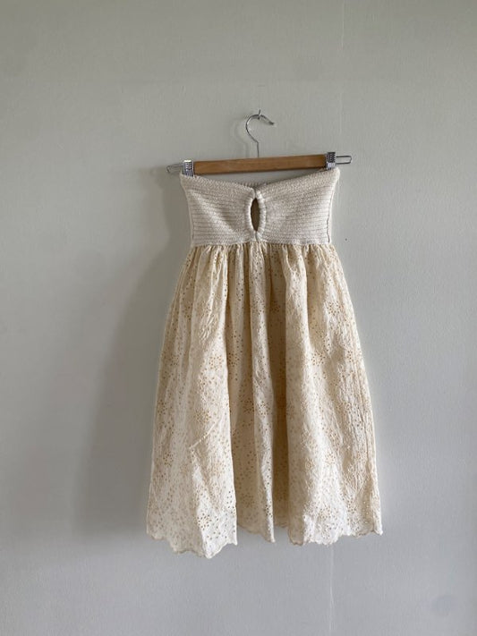 Strapless kjóll