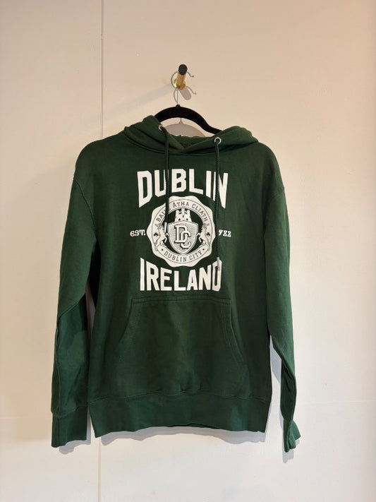 Græn Dublin hettupeysa