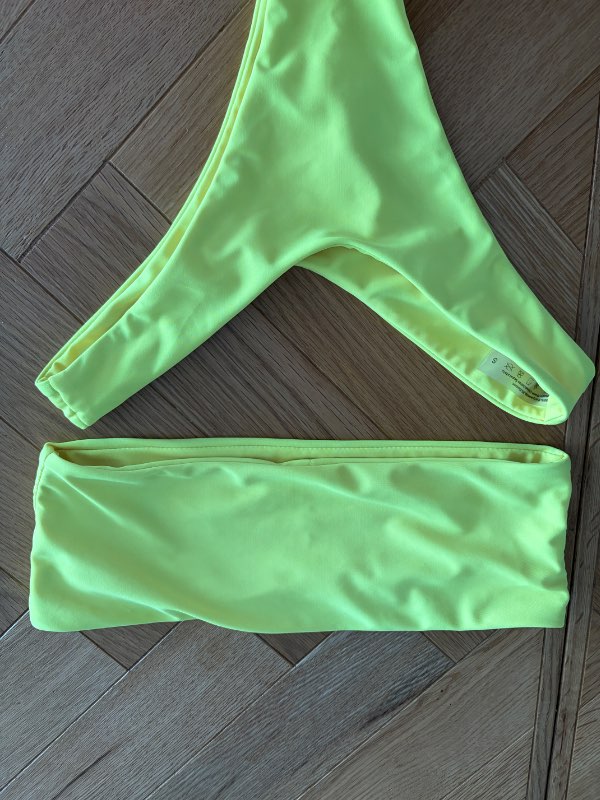 Gult bikiní sett