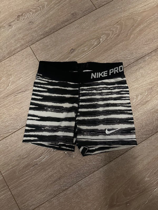 Nike pro stuttbuxur