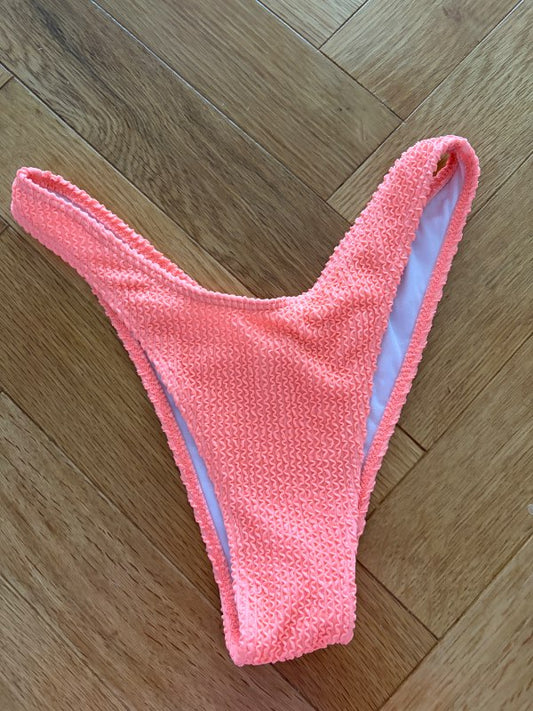 Coral bikini buxur