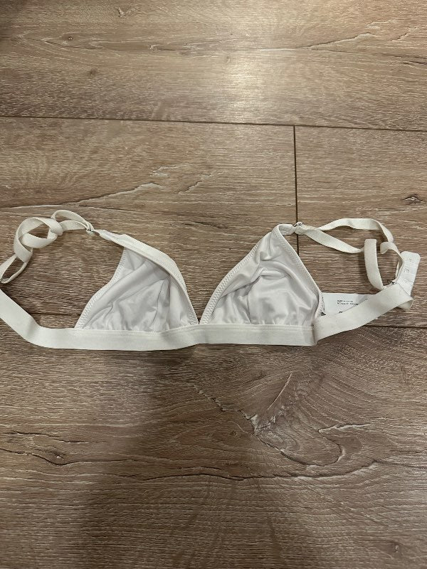 Hvítur brjostarhaldari