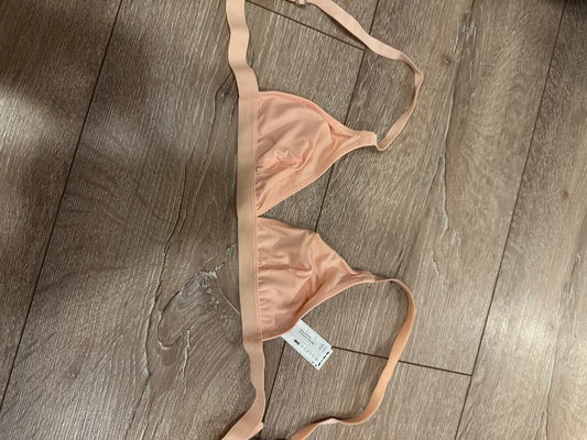 Bleikur brjóstarhaldari