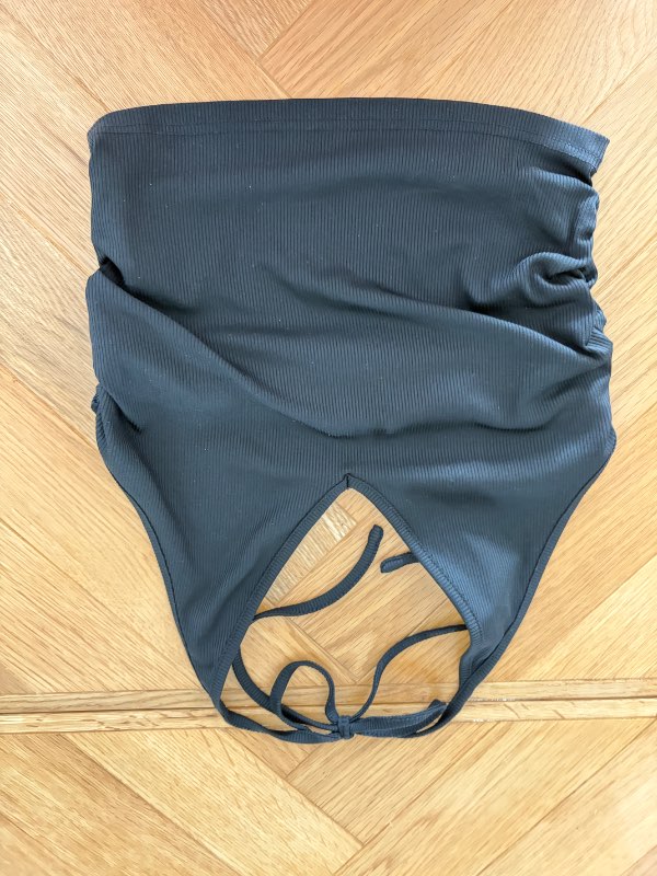 SVARTUR backless bolur