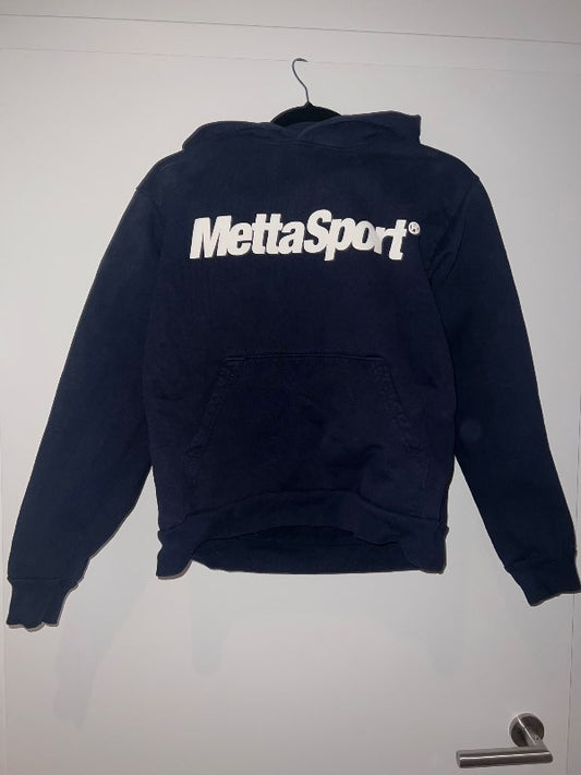 Metta sweater