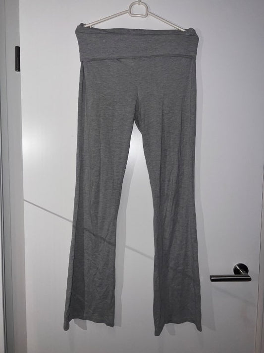 Gina Tricot pants