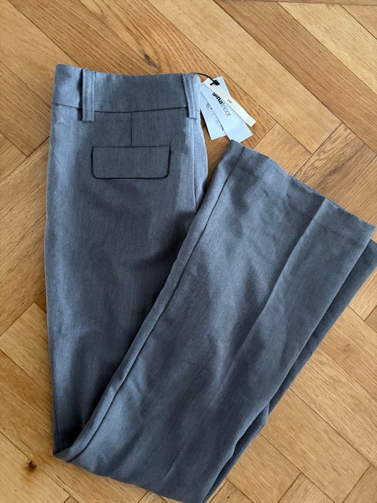 Gina tricot gráar buxur