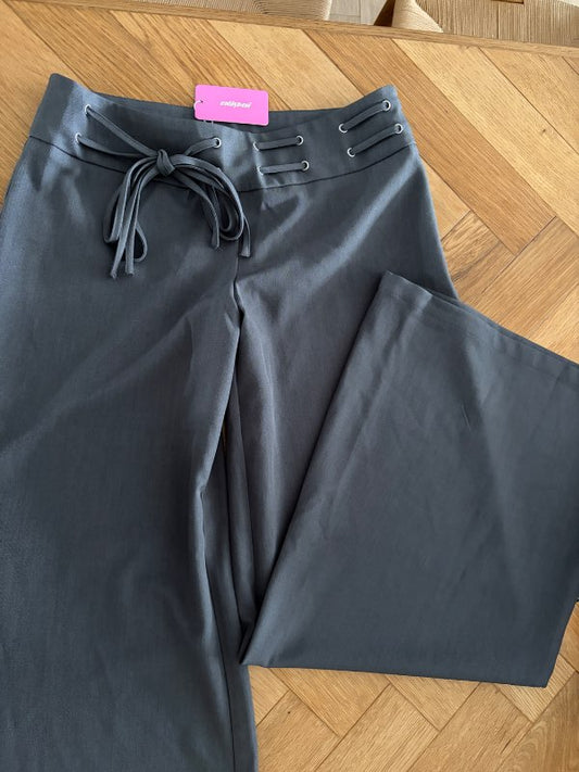 Edikted gráar buxur