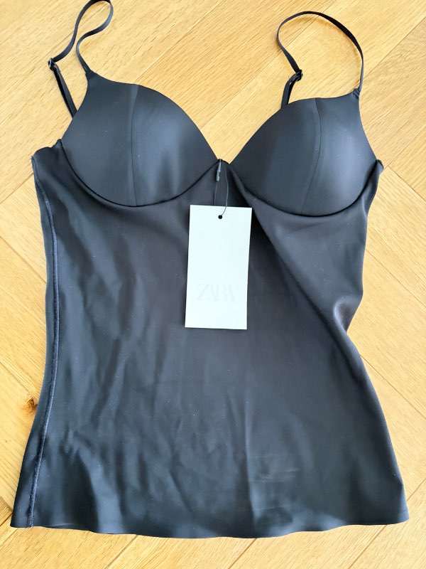 ZARA svartur bolur ónotaður