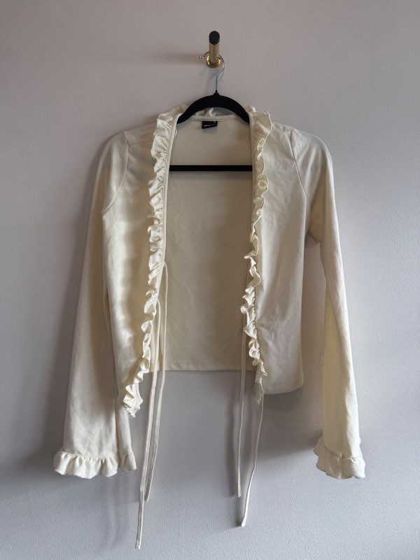 Gina tricot peysa