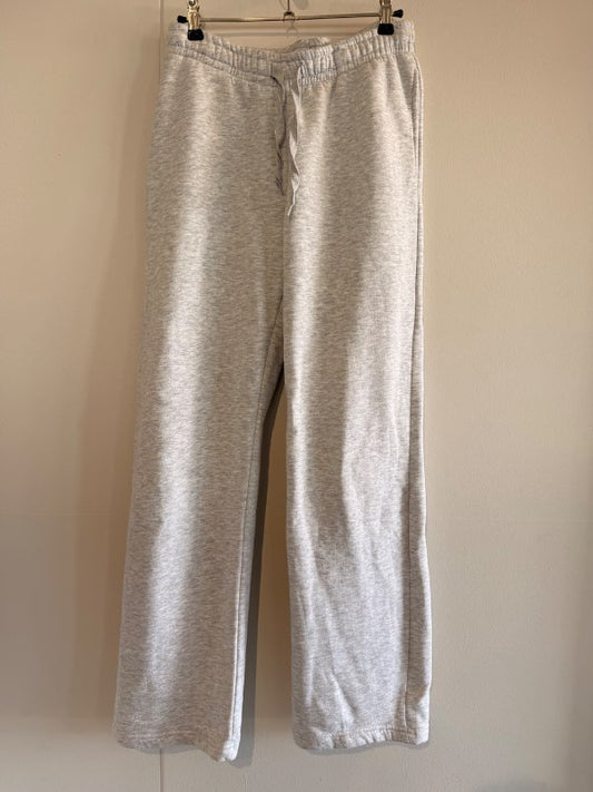 gráar gina tricot jogging