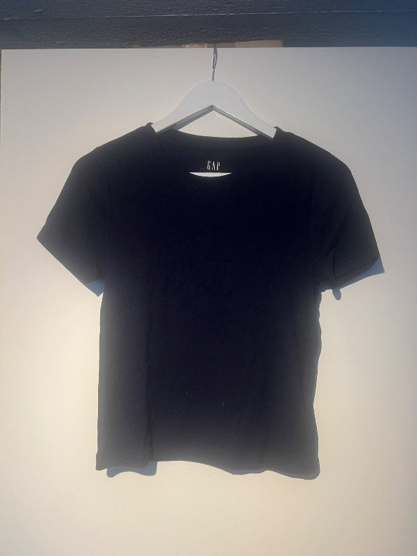 GAP blue t-shirt unused