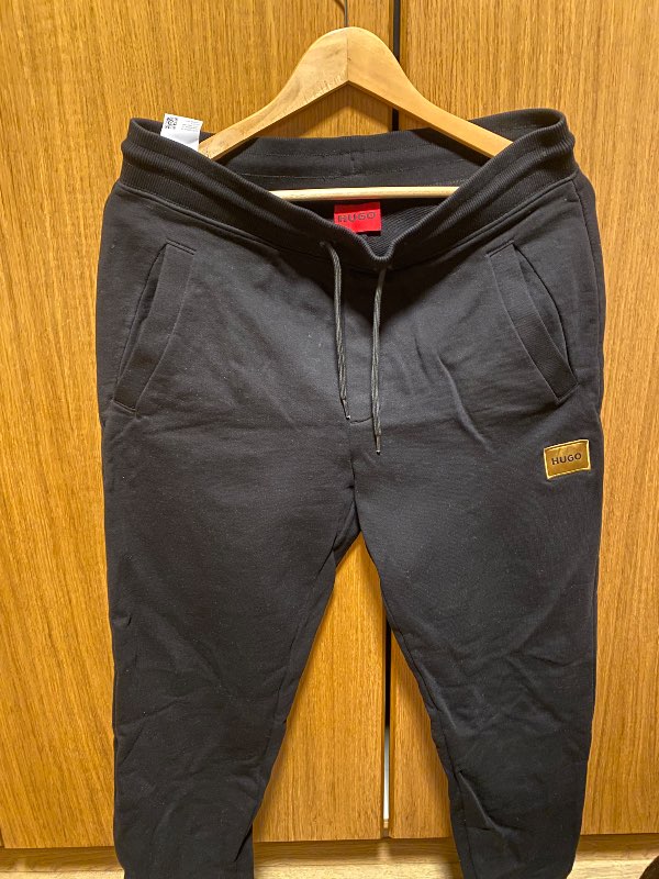 Hugo Boss buxur svartar