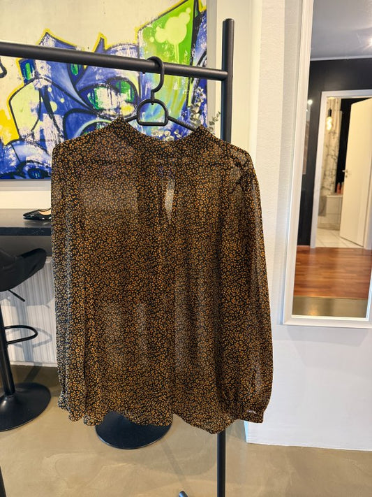 Brown shirt