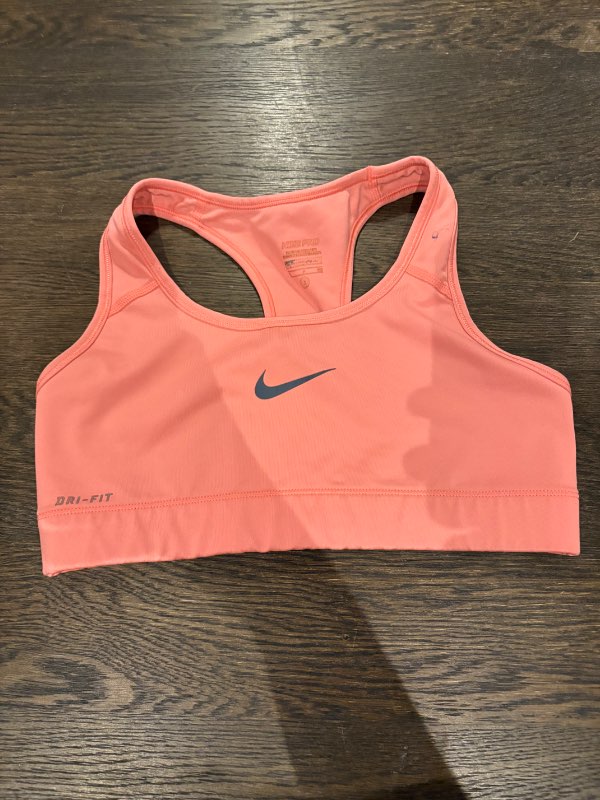 Nike íþróttatoppur